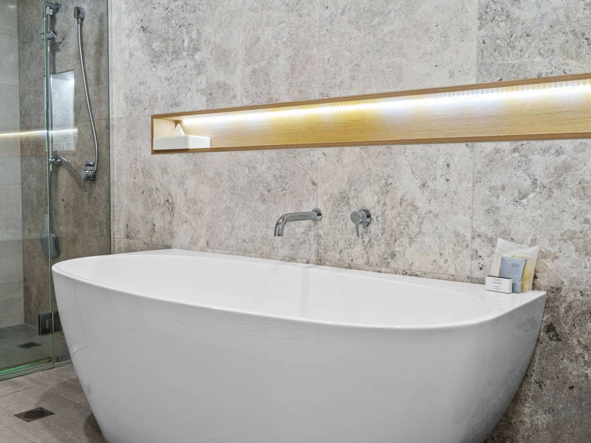 135 Seaworld Drive, Main Beach - Thumbnail 25