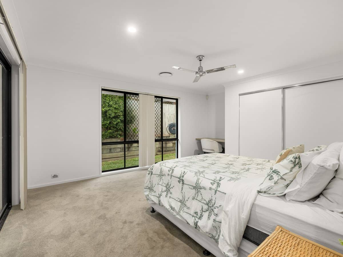 29 Strathburn Crescent, ORMEAU - Thumbnail 14