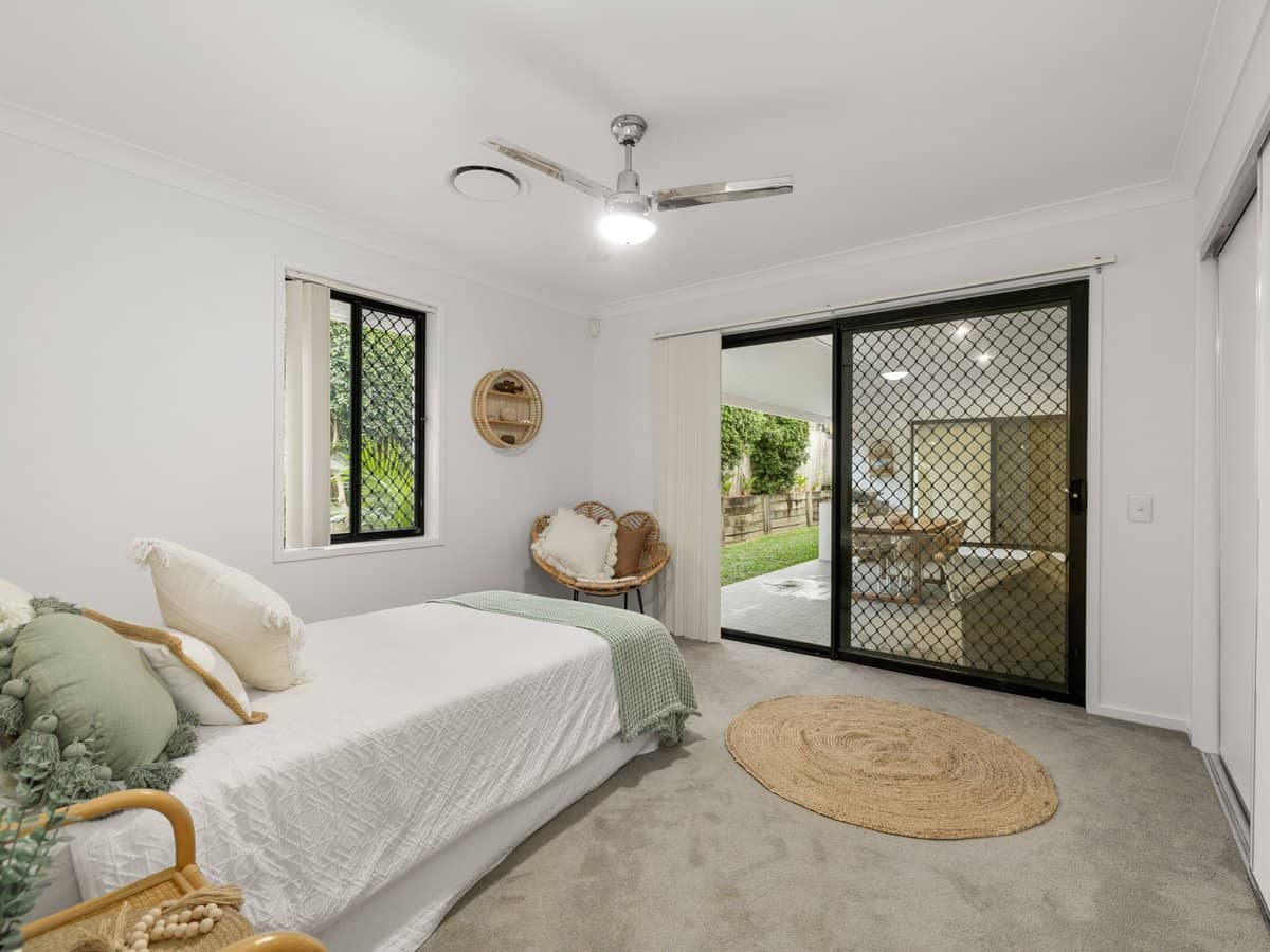 29 Strathburn Crescent, ORMEAU - Thumbnail 15