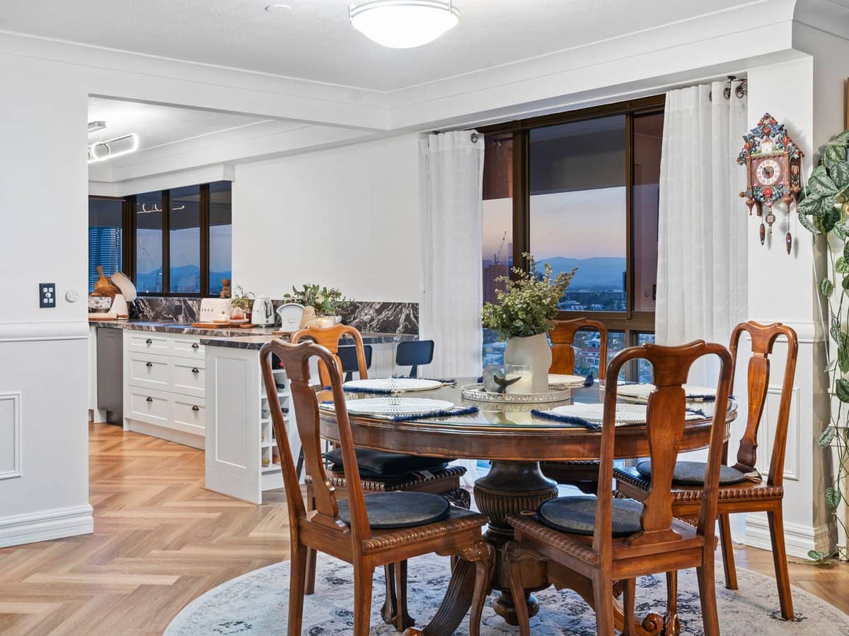 18 Commodore Drive, Surfers Paradise - Thumbnail 25