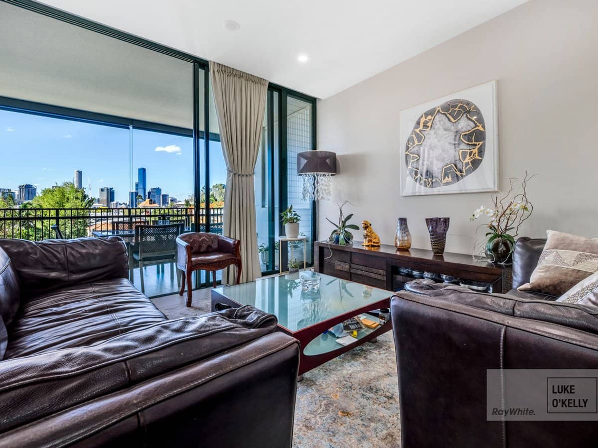 8 Colton Street, Highgate Hill - Thumbnail 5