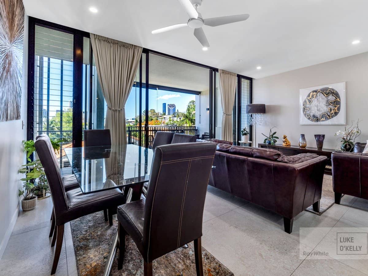 8 Colton Street, Highgate Hill - Thumbnail 6