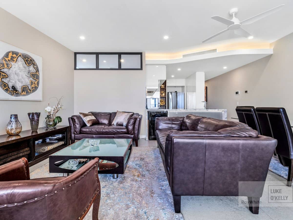 8 Colton Street, Highgate Hill - Thumbnail 7