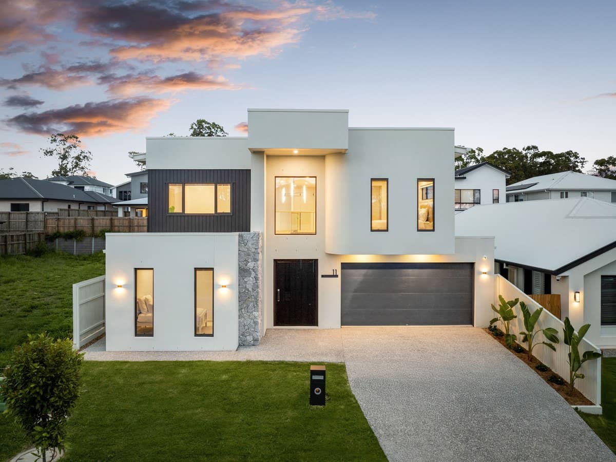 11 Prahan Crescent, Parkinson - Thumbnail 1