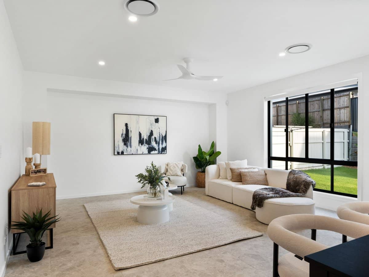 11 Prahan Crescent, Parkinson - Thumbnail 2