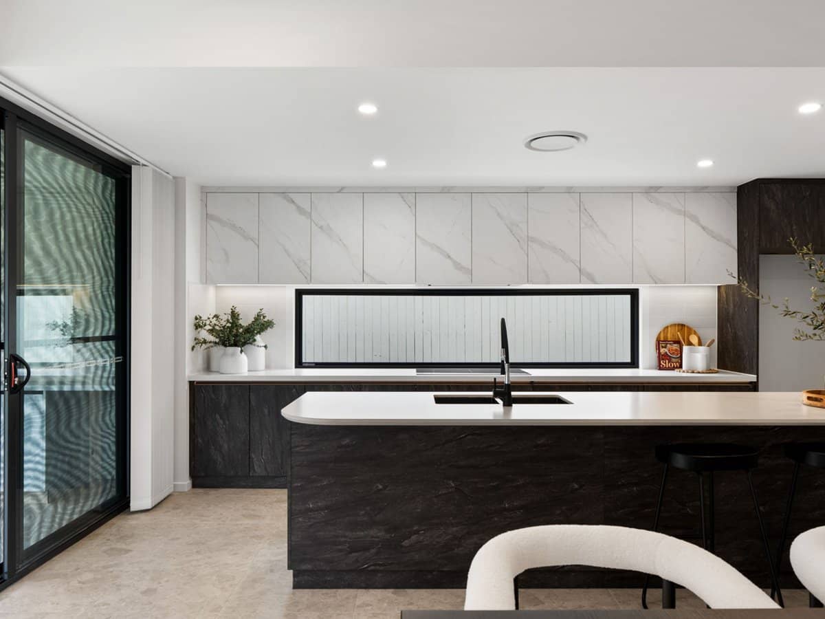 11 Prahan Crescent, Parkinson - Thumbnail 9