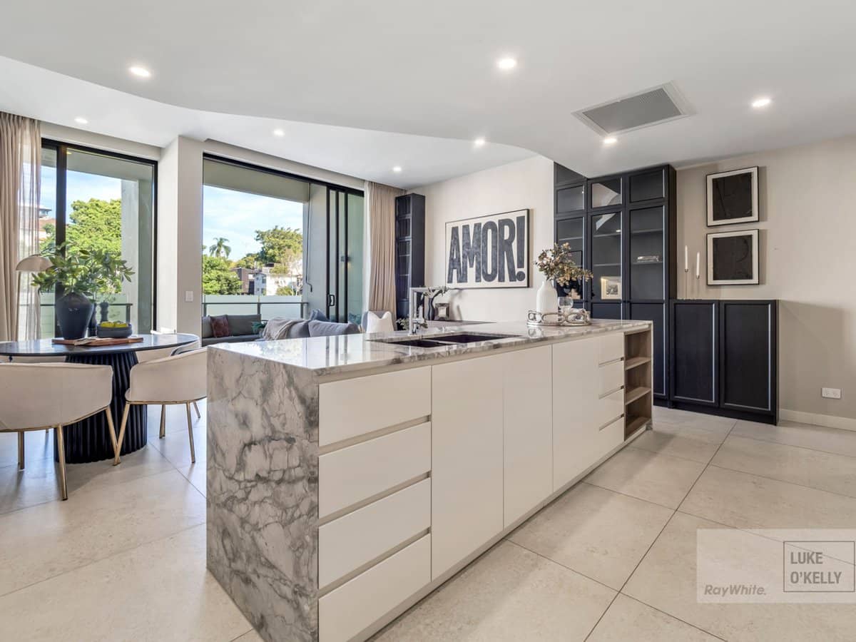 8 Colton Street, Highgate Hill - Thumbnail 5