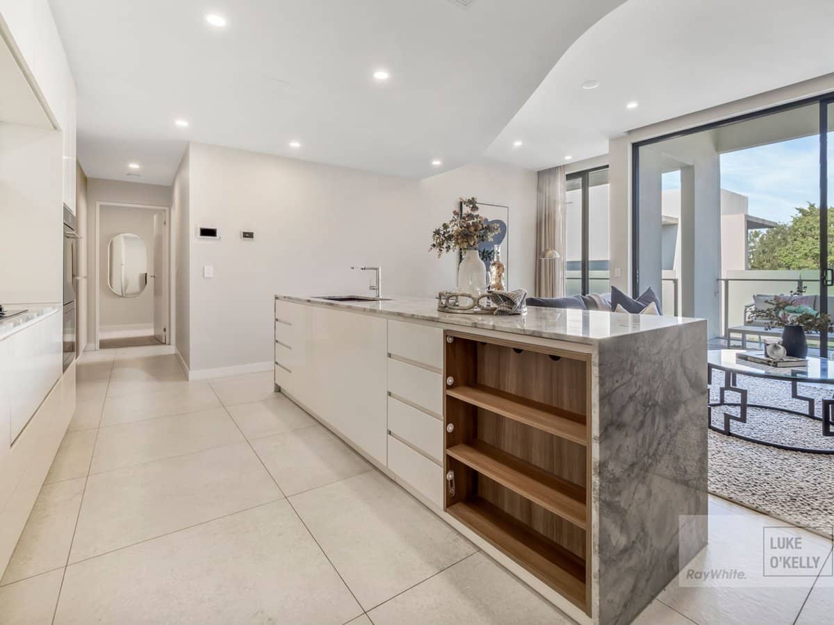 8 Colton Street, Highgate Hill - Thumbnail 7