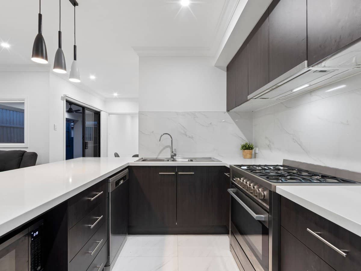 16 York Road, Greenbank - Thumbnail 6