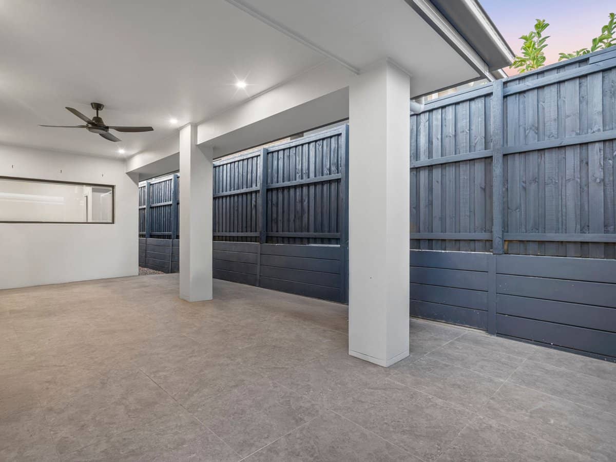 16 York Road, Greenbank - Thumbnail 18