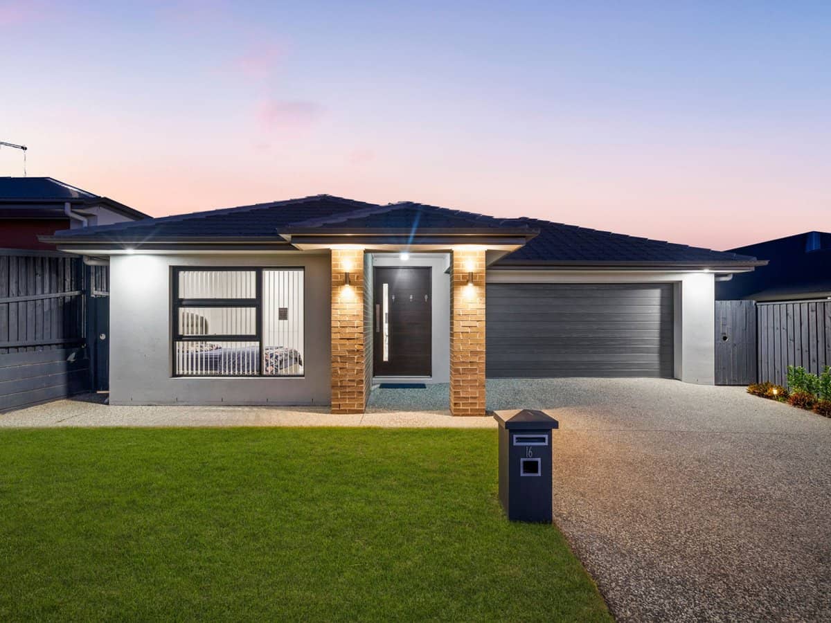 16 York Road, Greenbank - Thumbnail 19