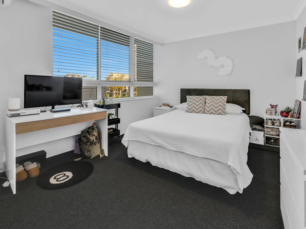 75 Brighton Parade, SOUTHPORT - Thumbnail 18