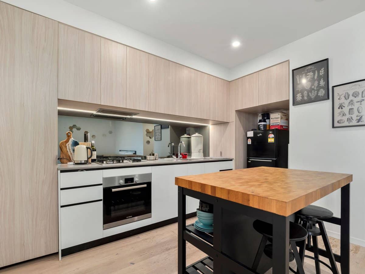 19 Wilson Street, West End - Thumbnail 3