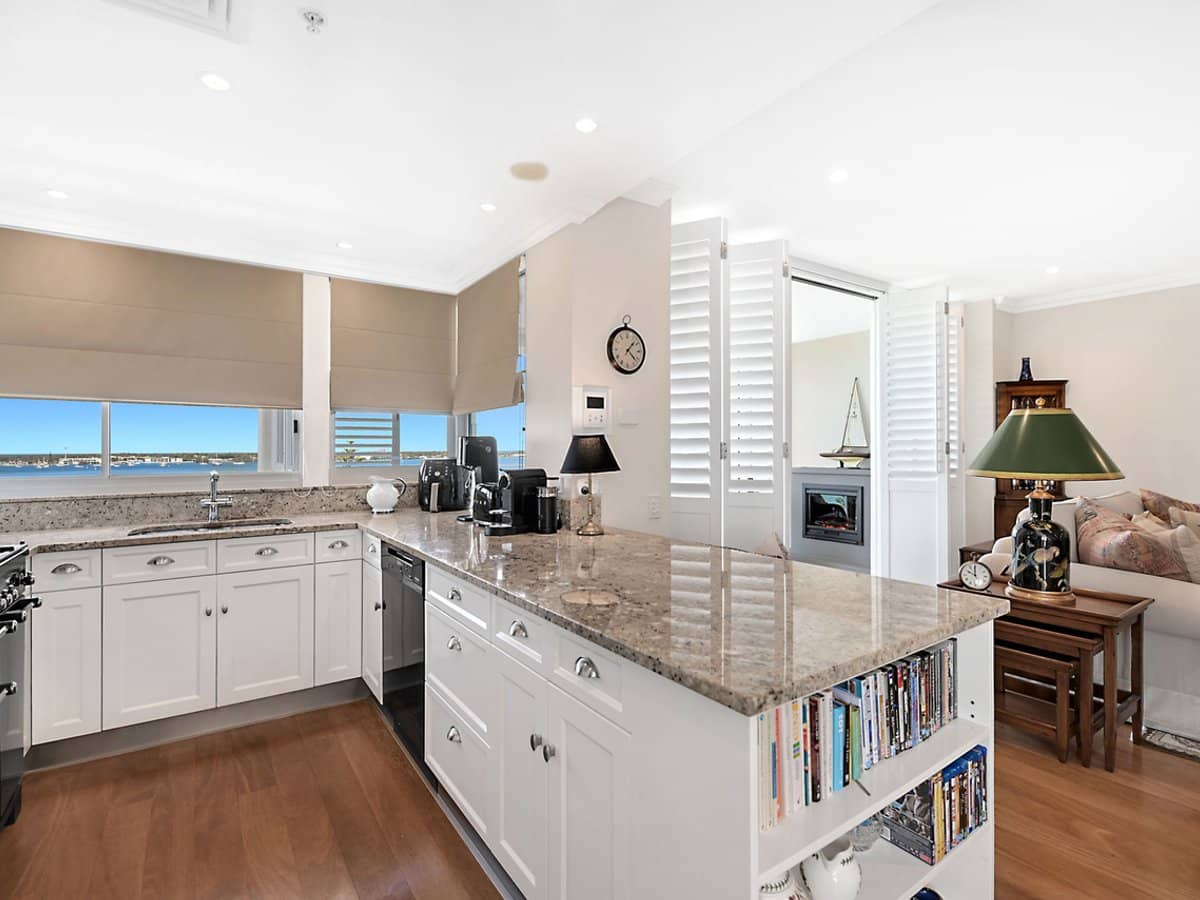 212 Marine Parade, Labrador - Thumbnail 12