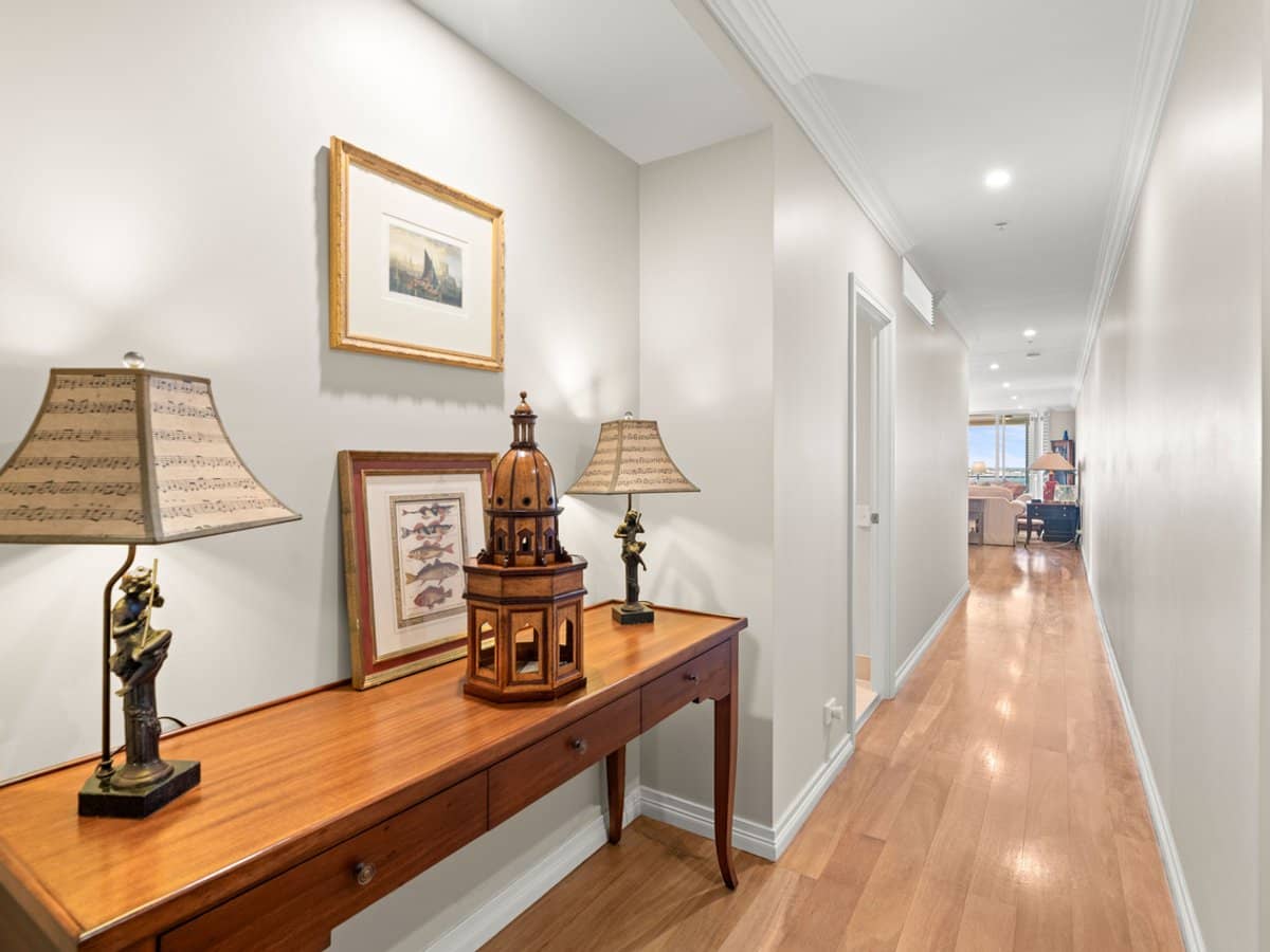 212 Marine Parade, Labrador - Thumbnail 24