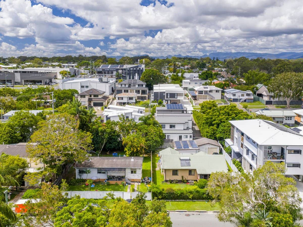 106 Eugaree Street, SOUTHPORT - Thumbnail 19