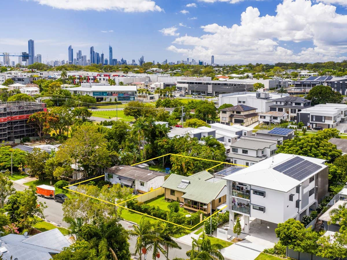 106 Eugaree Street, SOUTHPORT - Thumbnail 20