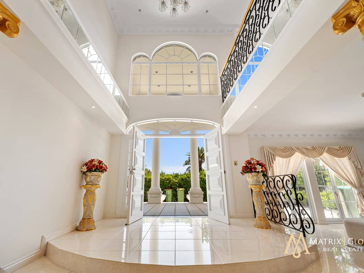 11 The Sovereign Mile, SOVEREIGN ISLANDS - Thumbnail 4