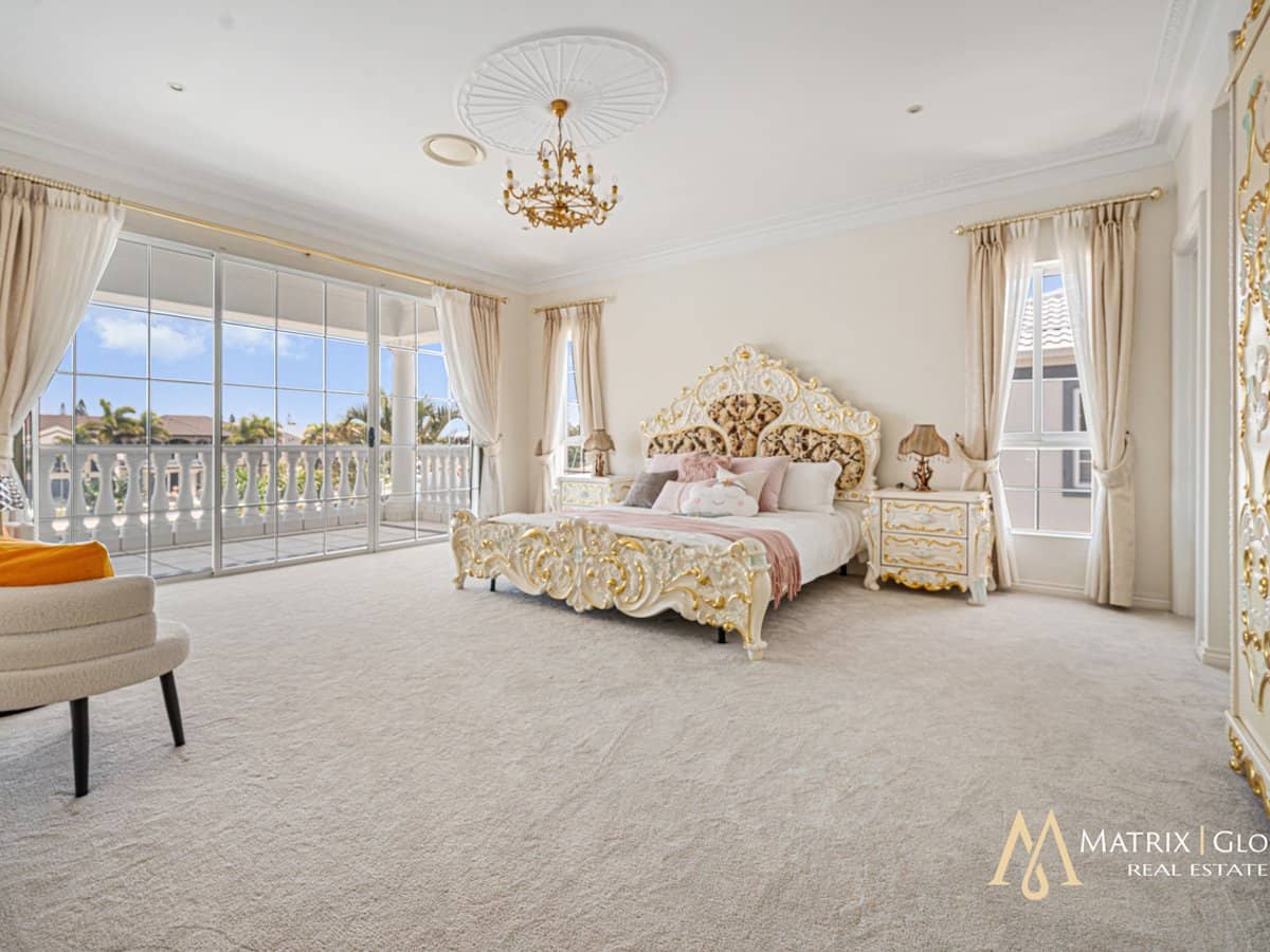 11 The Sovereign Mile, SOVEREIGN ISLANDS - Thumbnail 11