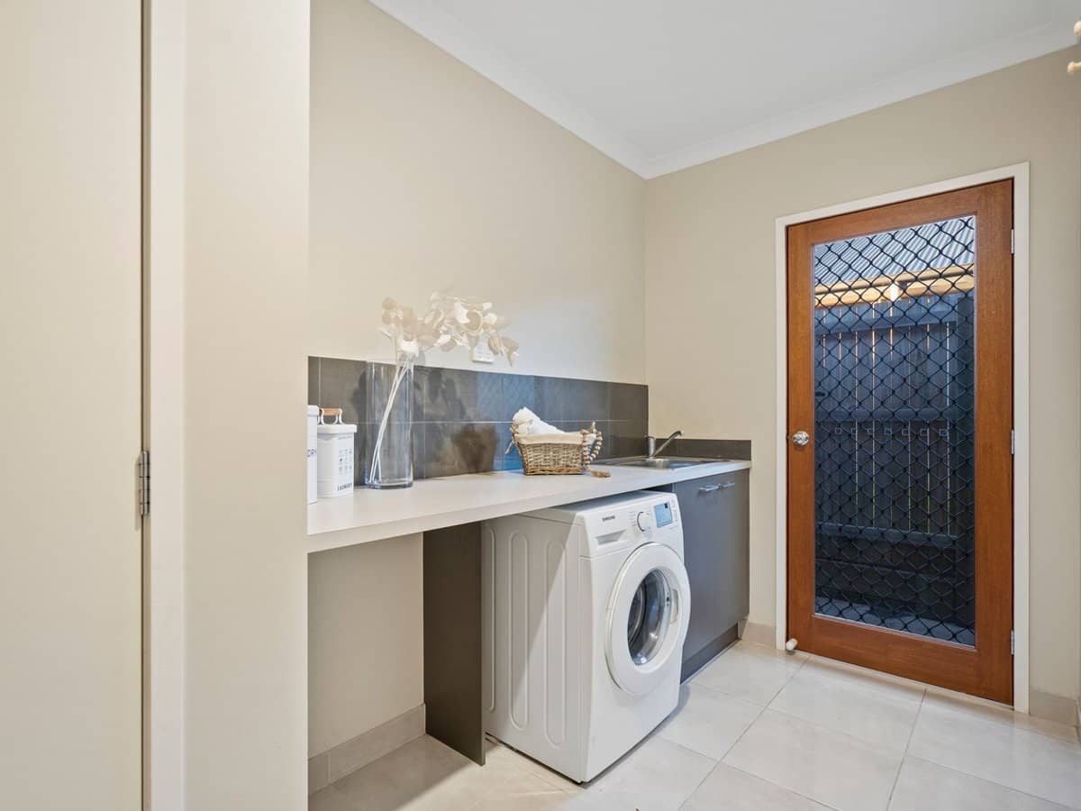 9 Lomond Street, South Ripley - Thumbnail 21