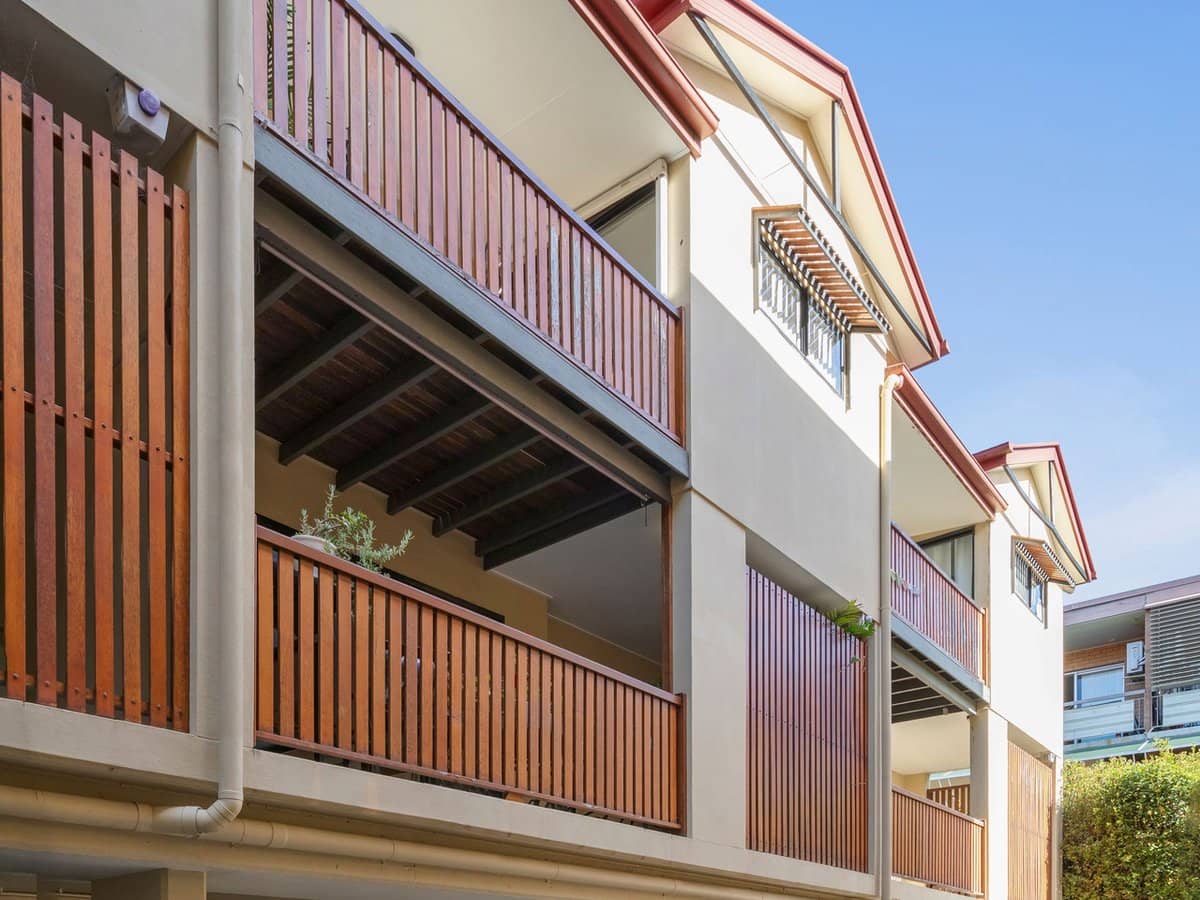 336 Cavendish Road, Coorparoo - Thumbnail 1