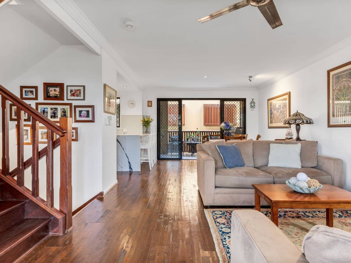 336 Cavendish Road, Coorparoo - Thumbnail 3