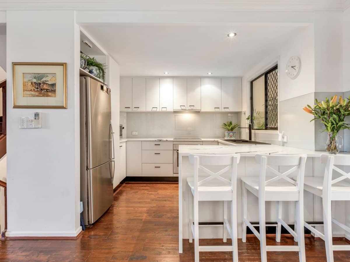 336 Cavendish Road, Coorparoo - Thumbnail 6