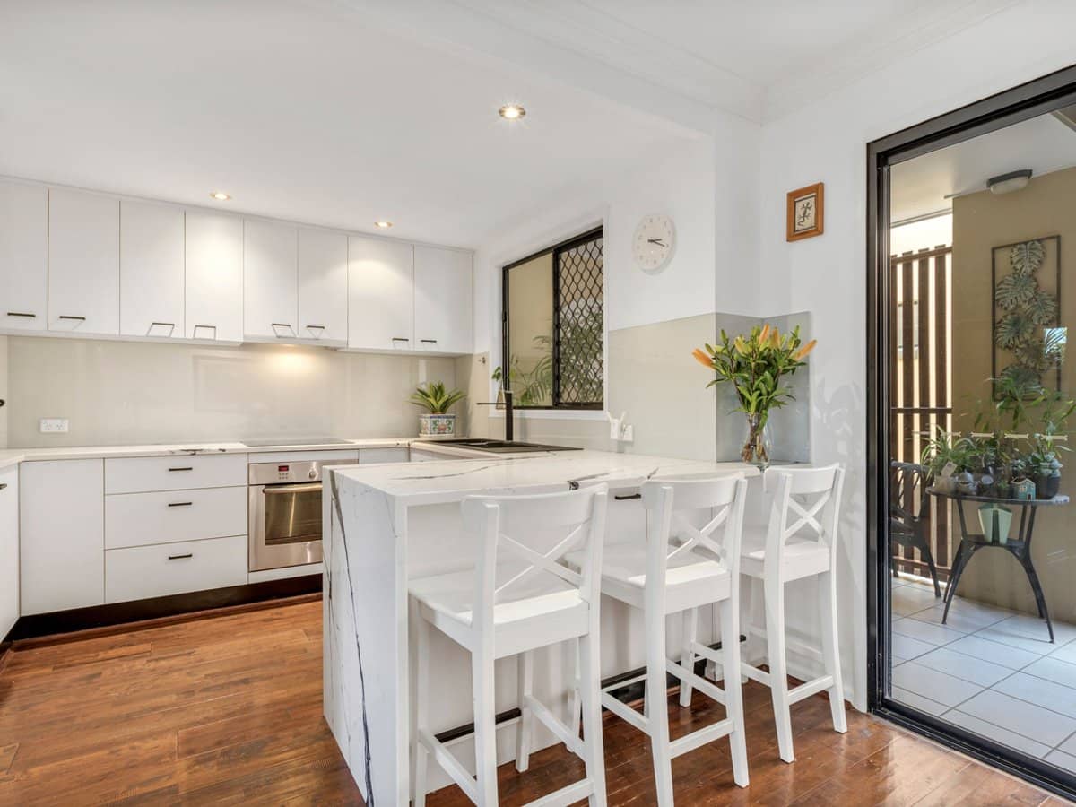 336 Cavendish Road, Coorparoo - Thumbnail 7