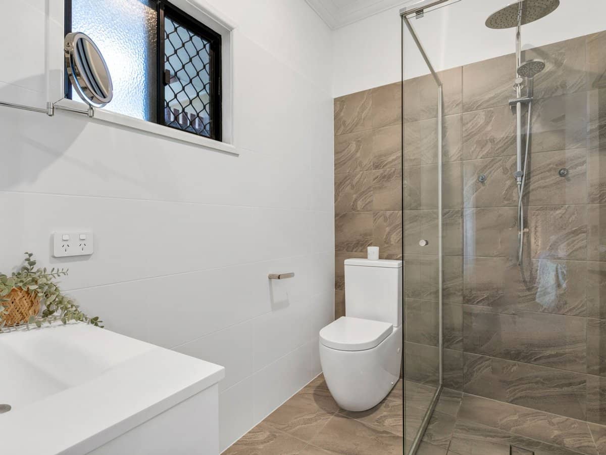 336 Cavendish Road, Coorparoo - Thumbnail 19