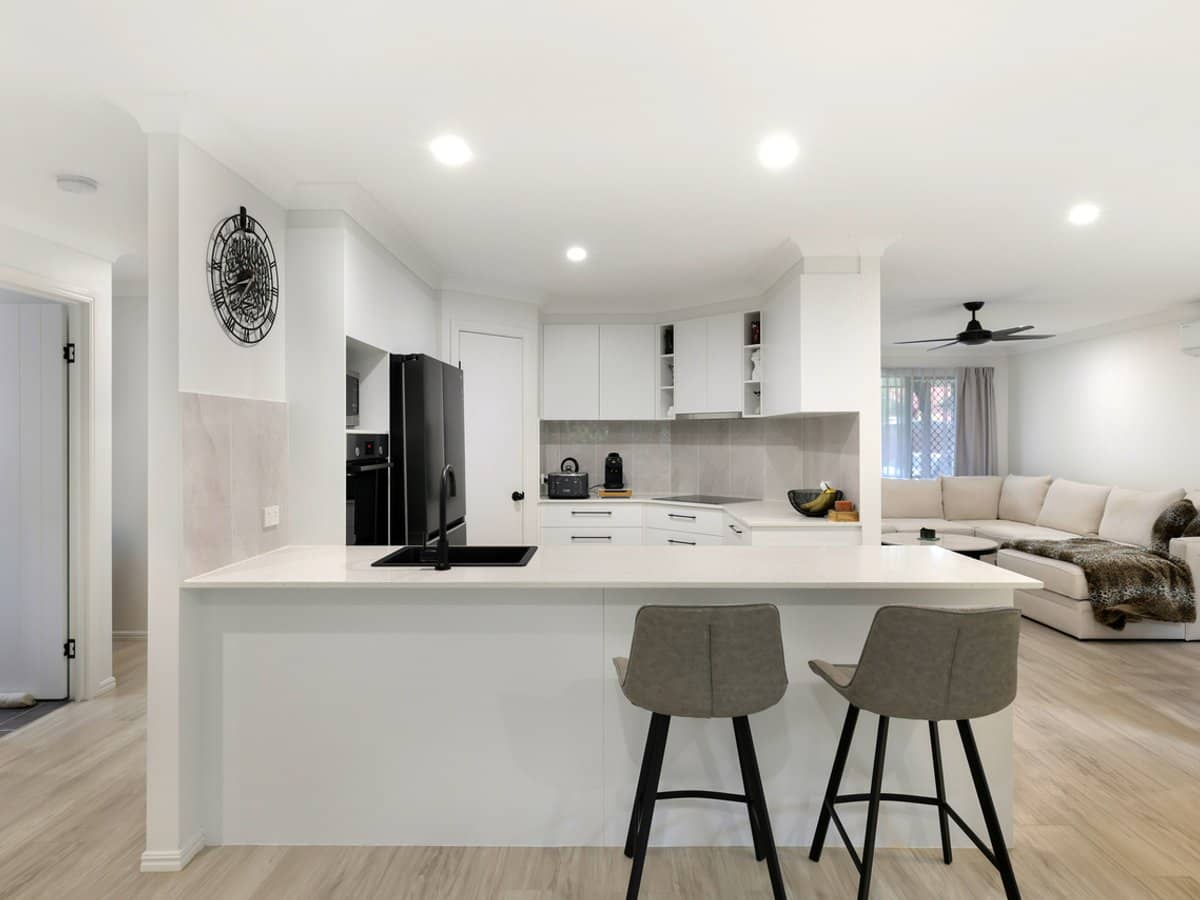 3 Coolawin Place, NERANG - Thumbnail 3