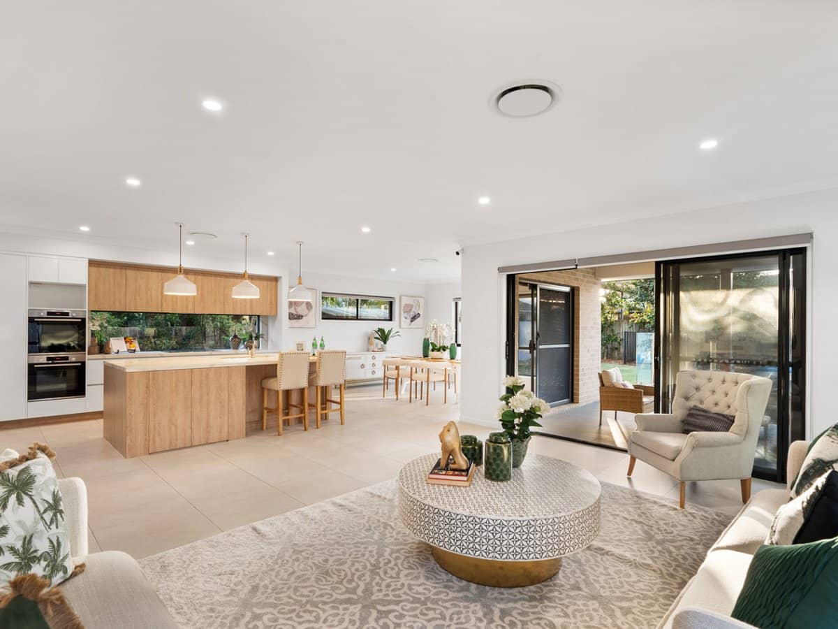 7 Resi Drive, Regents Park - Thumbnail 2