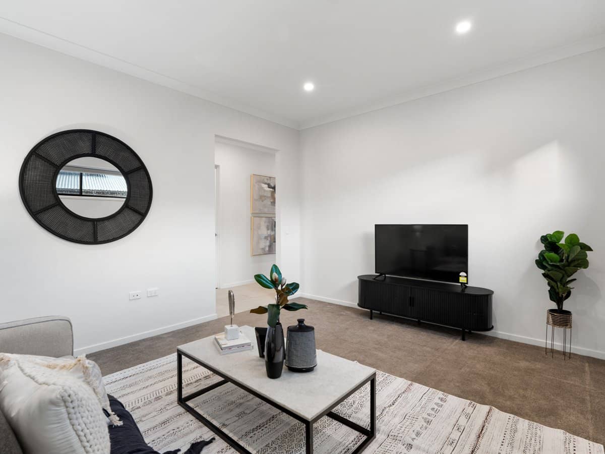 7 Resi Drive, Regents Park - Thumbnail 8