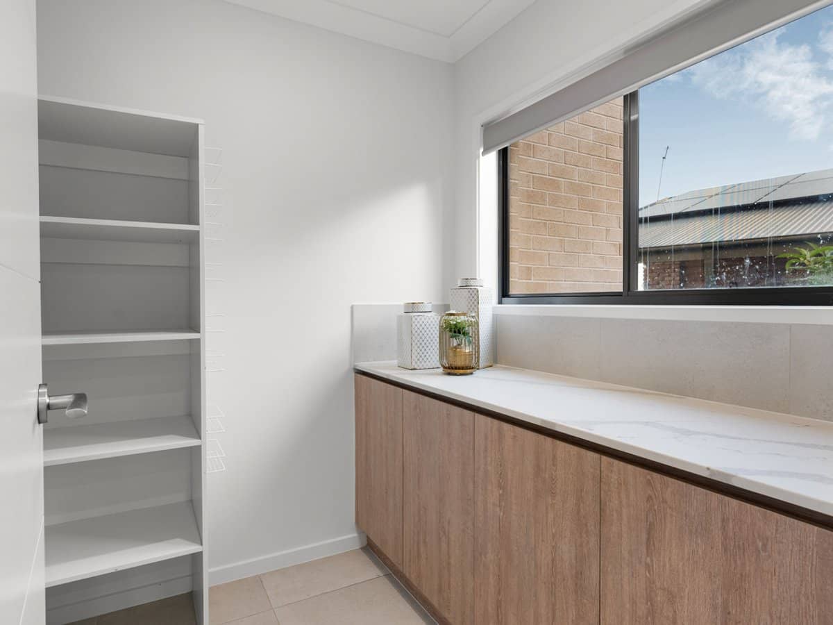 7 Resi Drive, Regents Park - Thumbnail 11