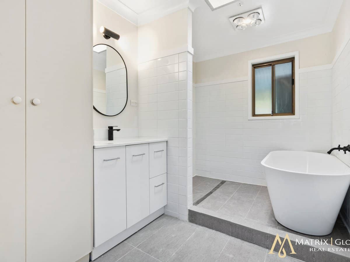 28 Atlantic Drive, LOGANHOLME - Thumbnail 28