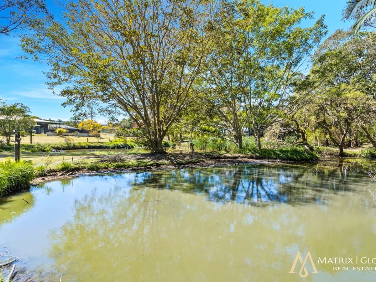 28 Atlantic Drive, LOGANHOLME - Thumbnail 35