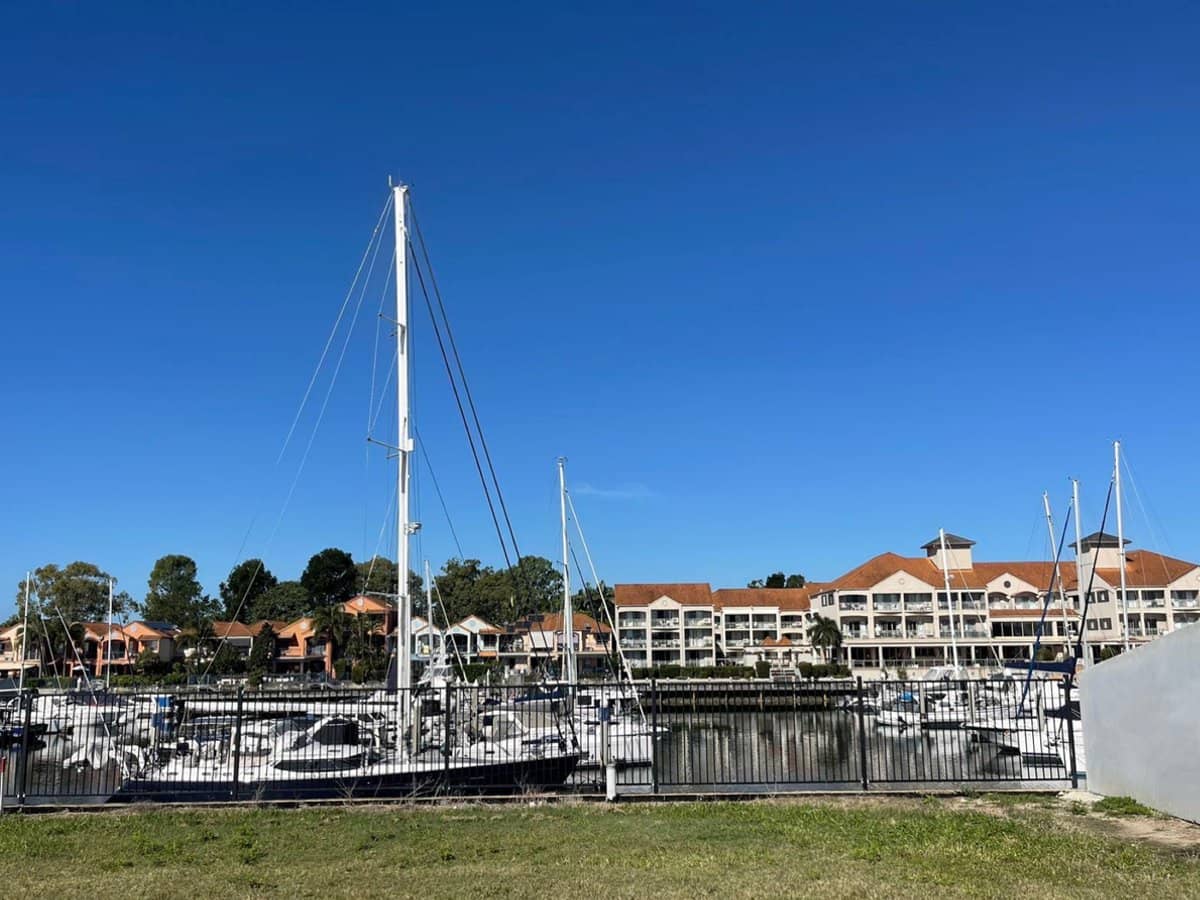 8977 The Point Circuit, SANCTUARY COVE - Thumbnail 5