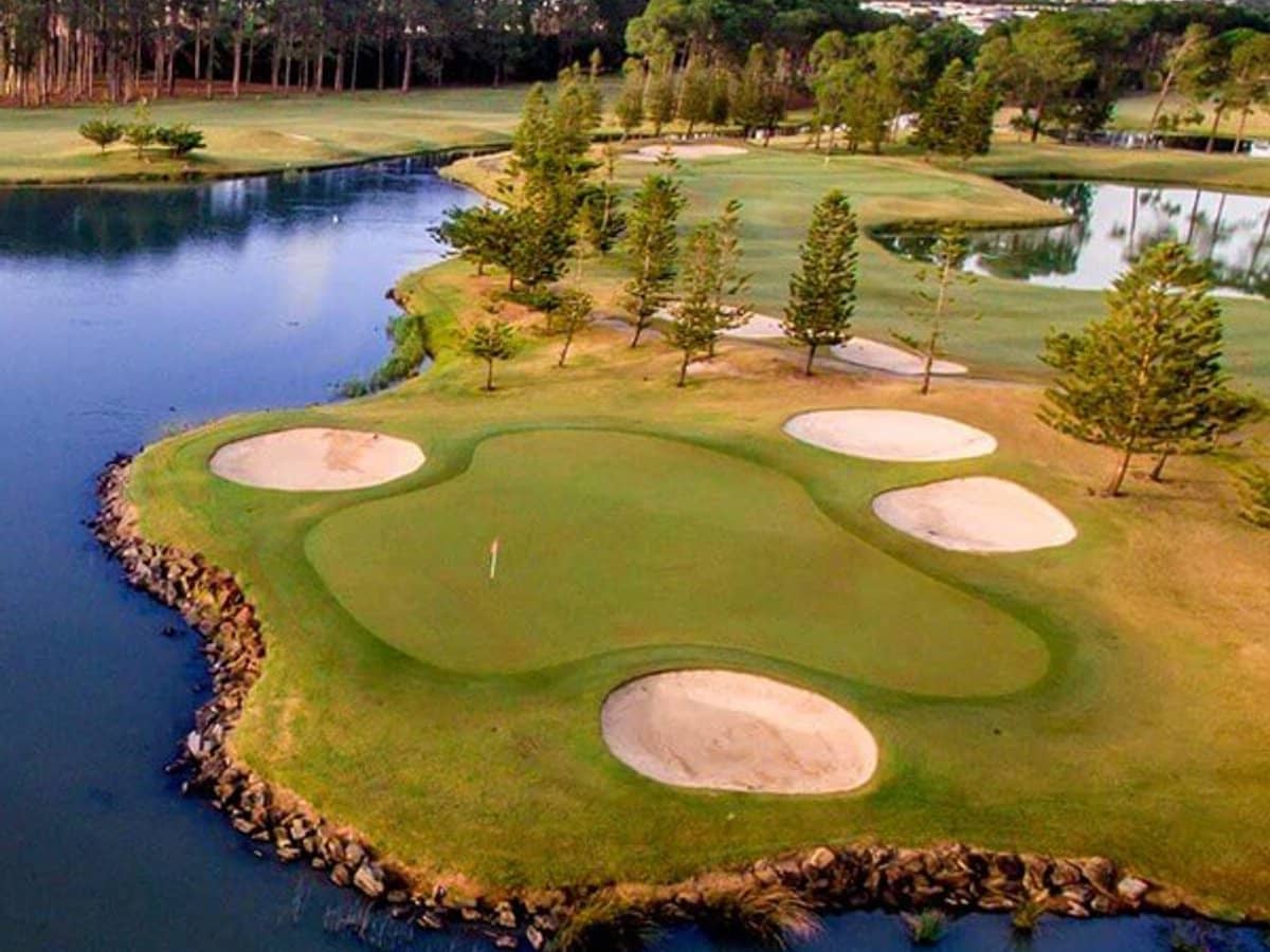 8977 The Point Circuit, SANCTUARY COVE - Thumbnail 8