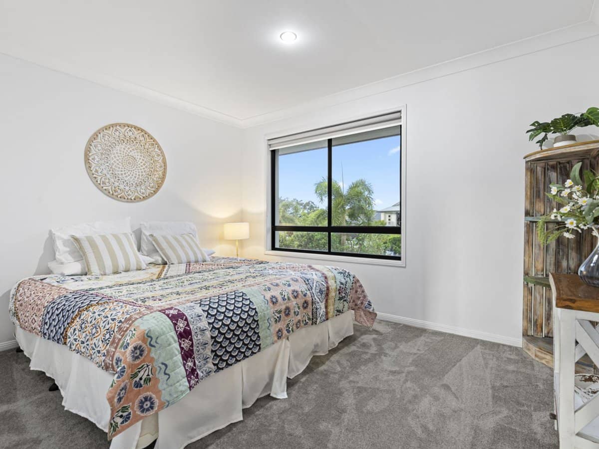 27 Brittany Drive, Oxenford - Thumbnail 22