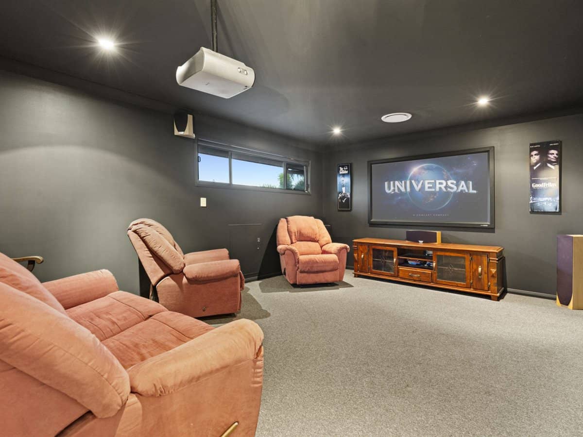 27 Brittany Drive, Oxenford - Thumbnail 24