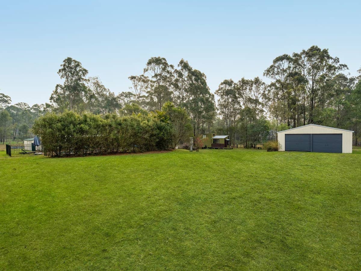 171-175 Bushman Drive, FLAGSTONE - Thumbnail 3