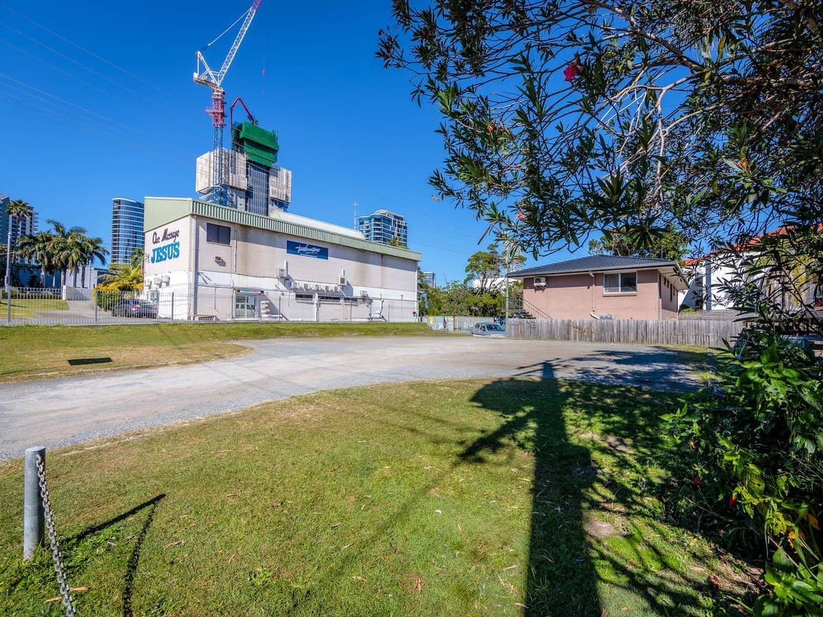 6 Monaco Street, Surfers Paradise - Thumbnail 6