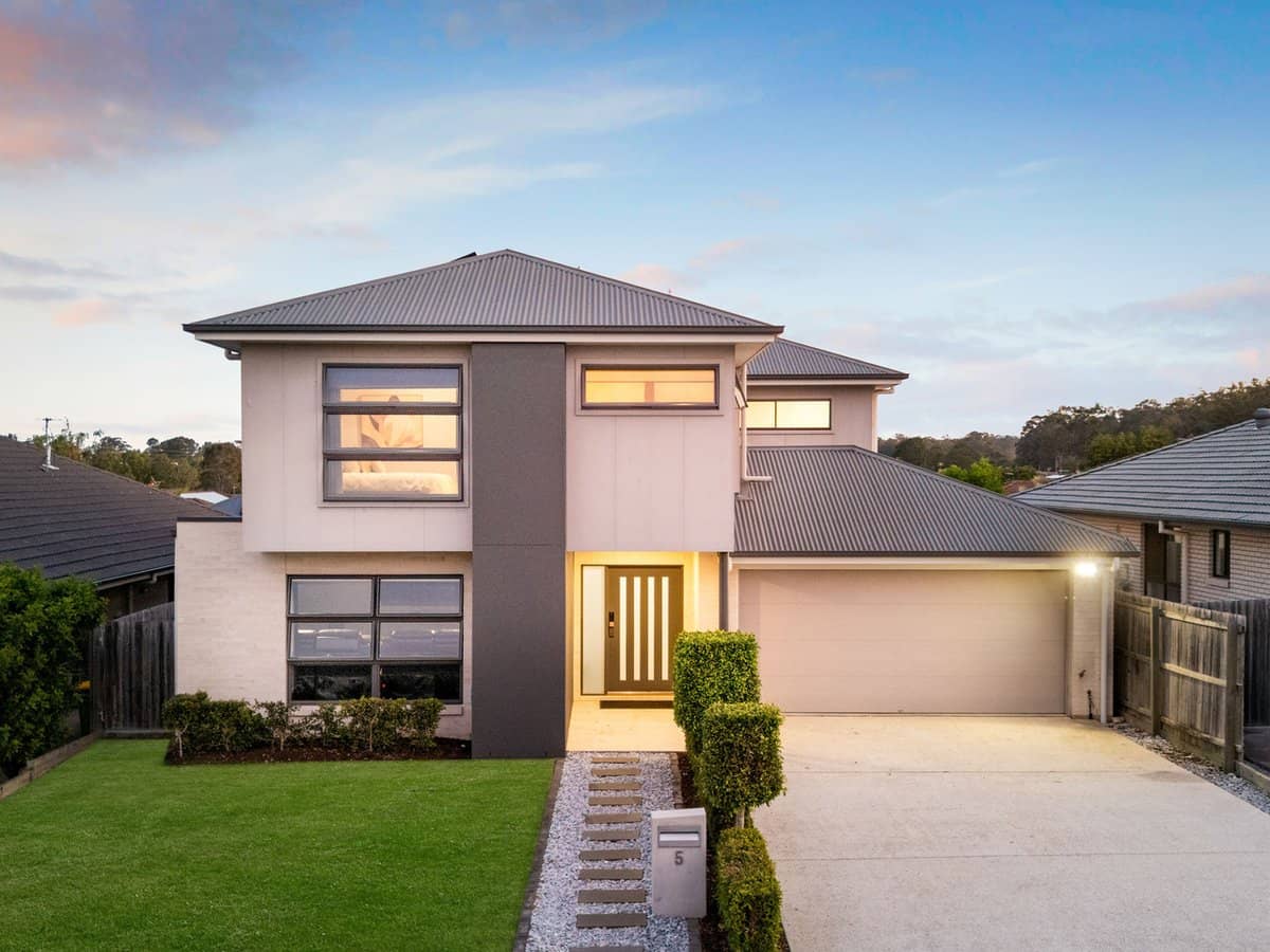 5 Bluegrass Court, Hillcrest - Thumbnail 1