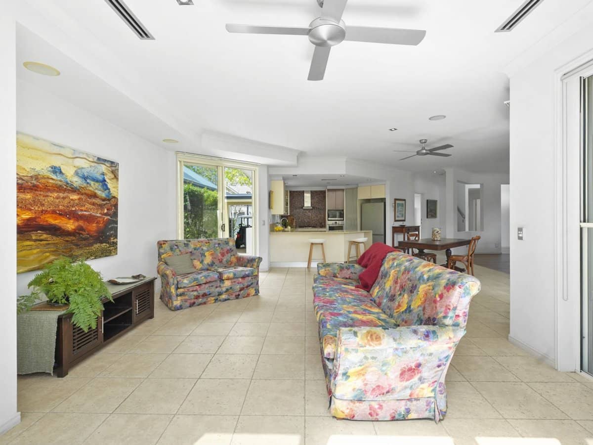 3071 Quay South Drive, Carrara - Thumbnail 17