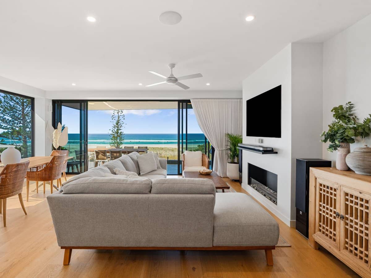 96 Pacific Parade, Bilinga - Thumbnail 4