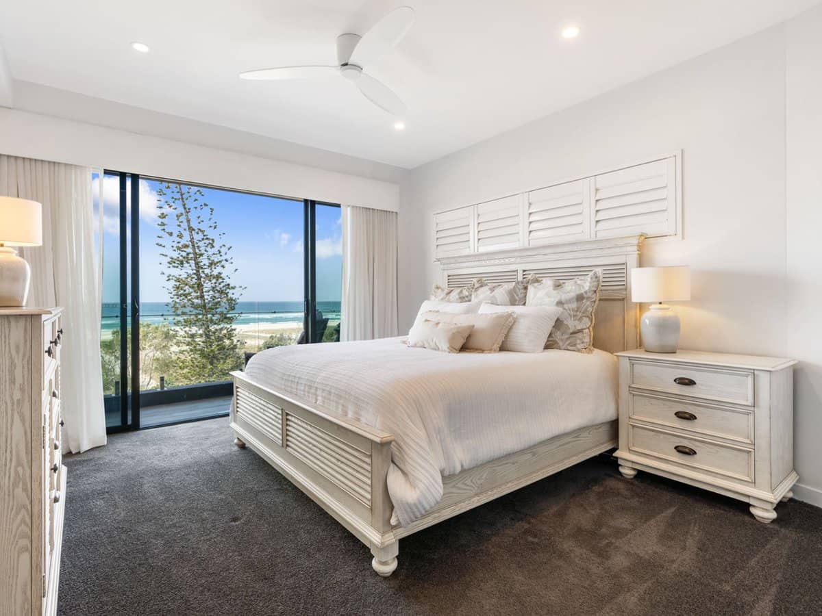 96 Pacific Parade, Bilinga - Thumbnail 11