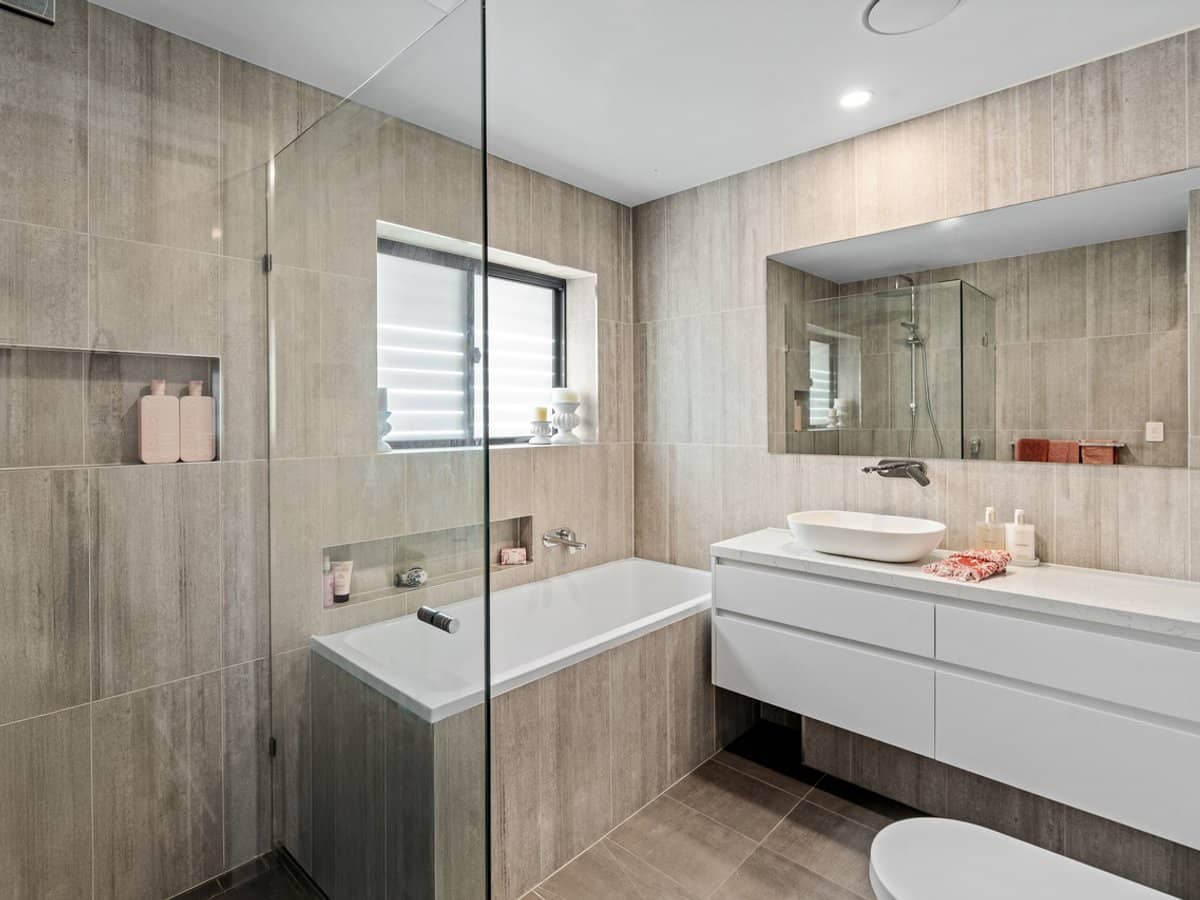 96 Pacific Parade, Bilinga - Thumbnail 16