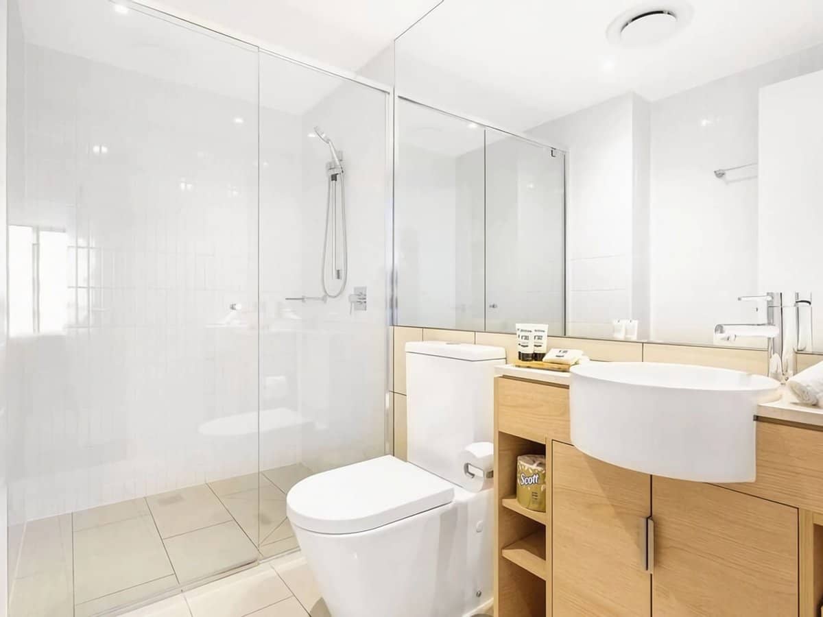 2663 Gold Coast Highway, BROADBEACH - Thumbnail 5