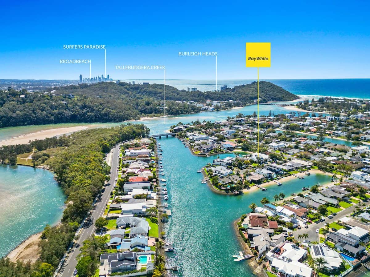 5 Kingfish Court, Palm Beach - Thumbnail 1