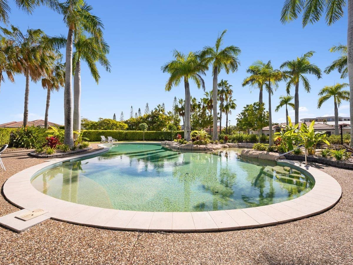 76 Bayview Street, RUNAWAY BAY - Thumbnail 27