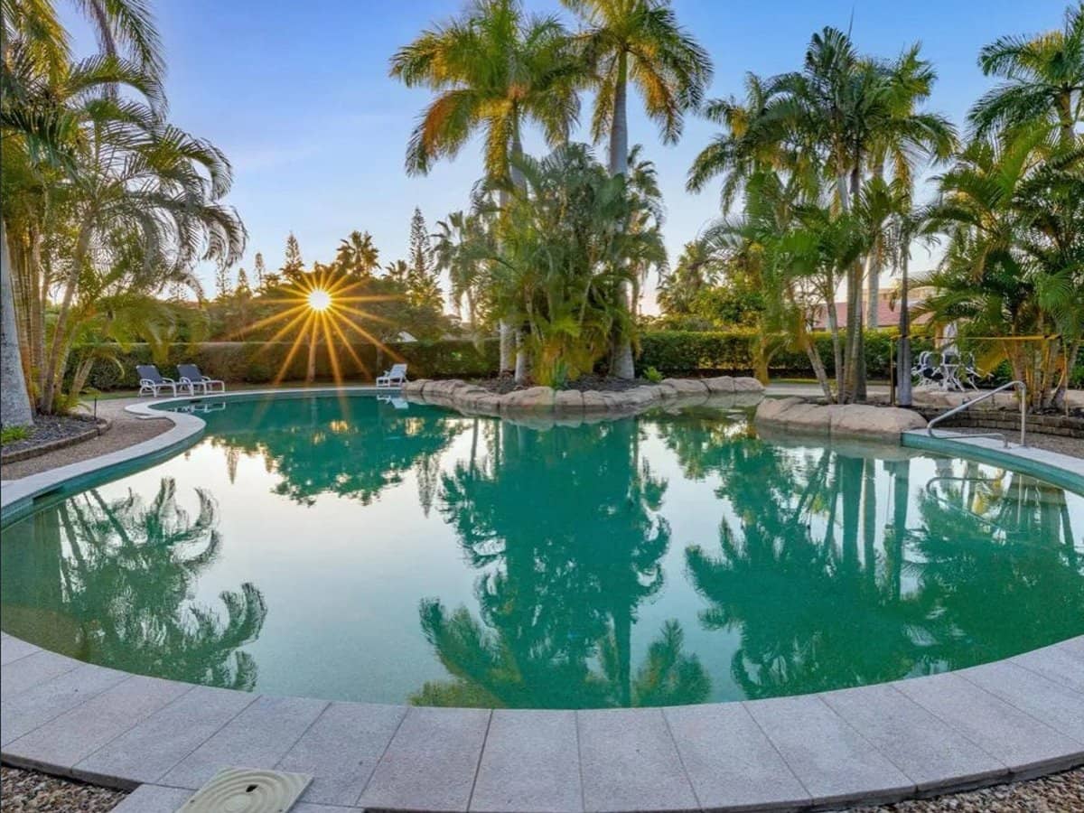 76 Bayview Street, RUNAWAY BAY - Thumbnail 32